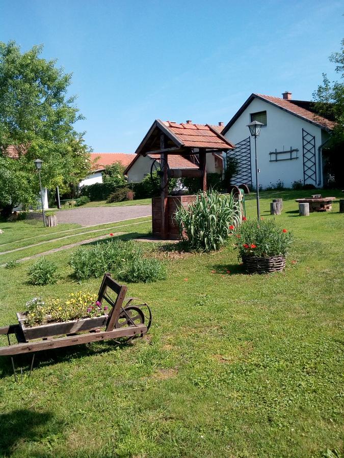 Kiad-Lak Apartmanok - Szep Kartya Elfogado Abadszalok Exterior foto